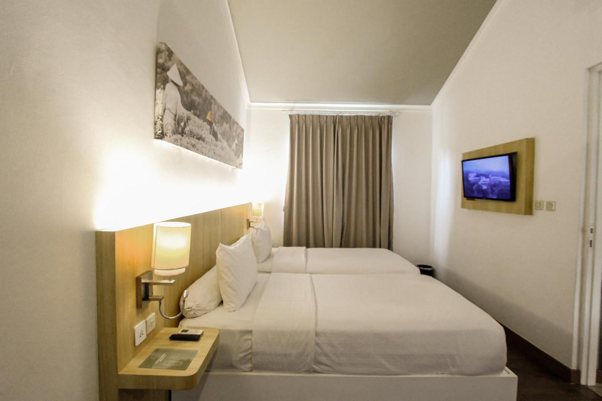 Pesona Alam Resort & Spa Puncak Exterior photo