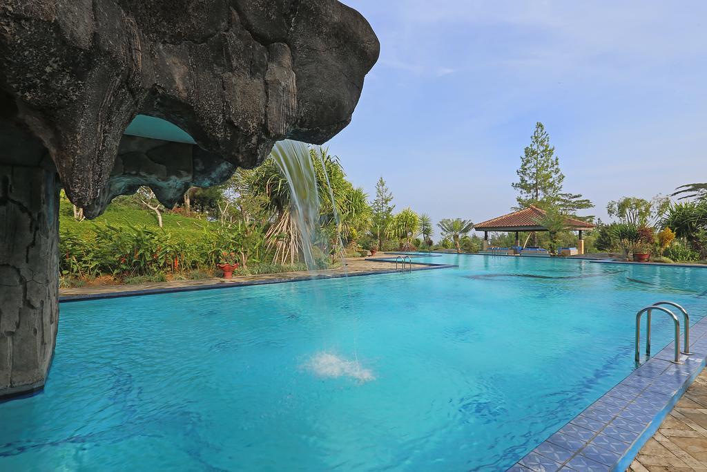 Pesona Alam Resort & Spa Puncak Exterior photo
