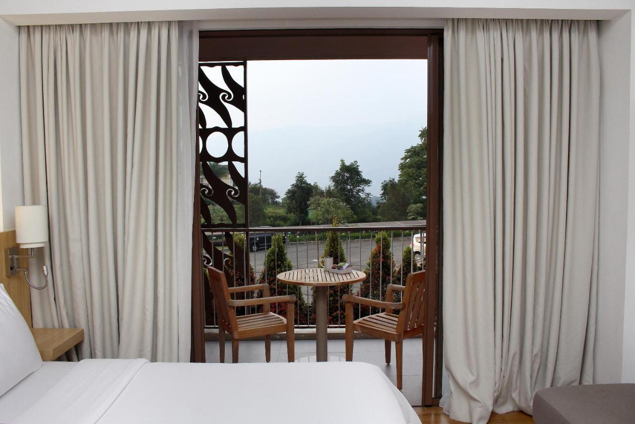 Pesona Alam Resort & Spa Puncak Exterior photo